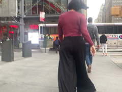 BAD BITCH NO PANTIES CANDID